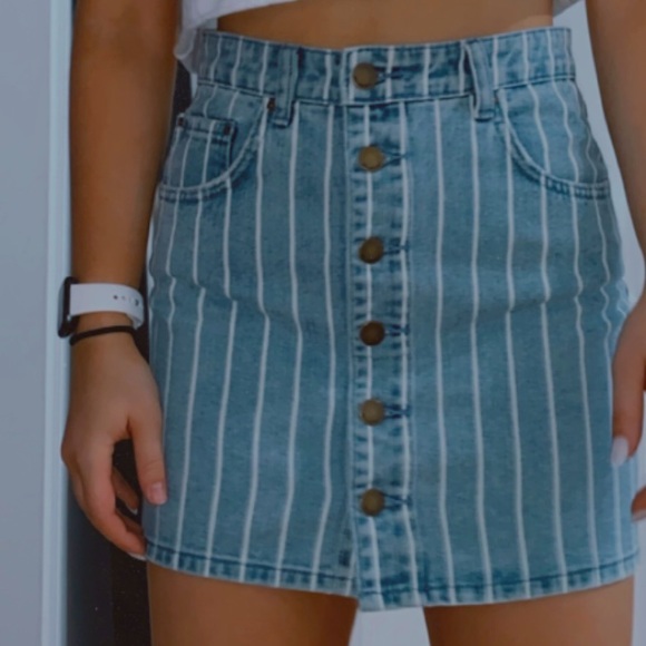 Jean skirt - Picture 1 of 2